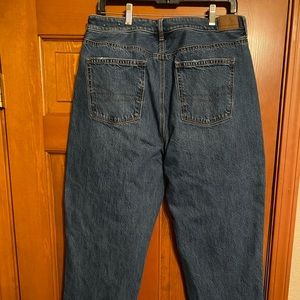 American Eagle Mom jeans. Size 14 Long